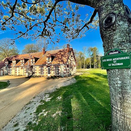 Les Chambres De Charnay - Calme Charme Et Confort Piscine A 5 Mn Du Peage Vierzon Exterior photo
